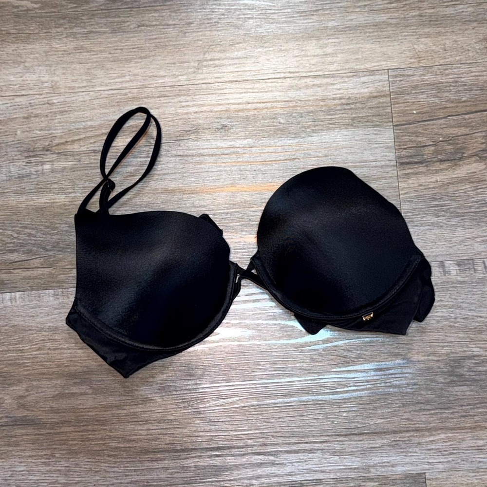 Victoria's Secret Very Sexy Push Up Bra Women 32C Black Stretch Adjustable Strap
